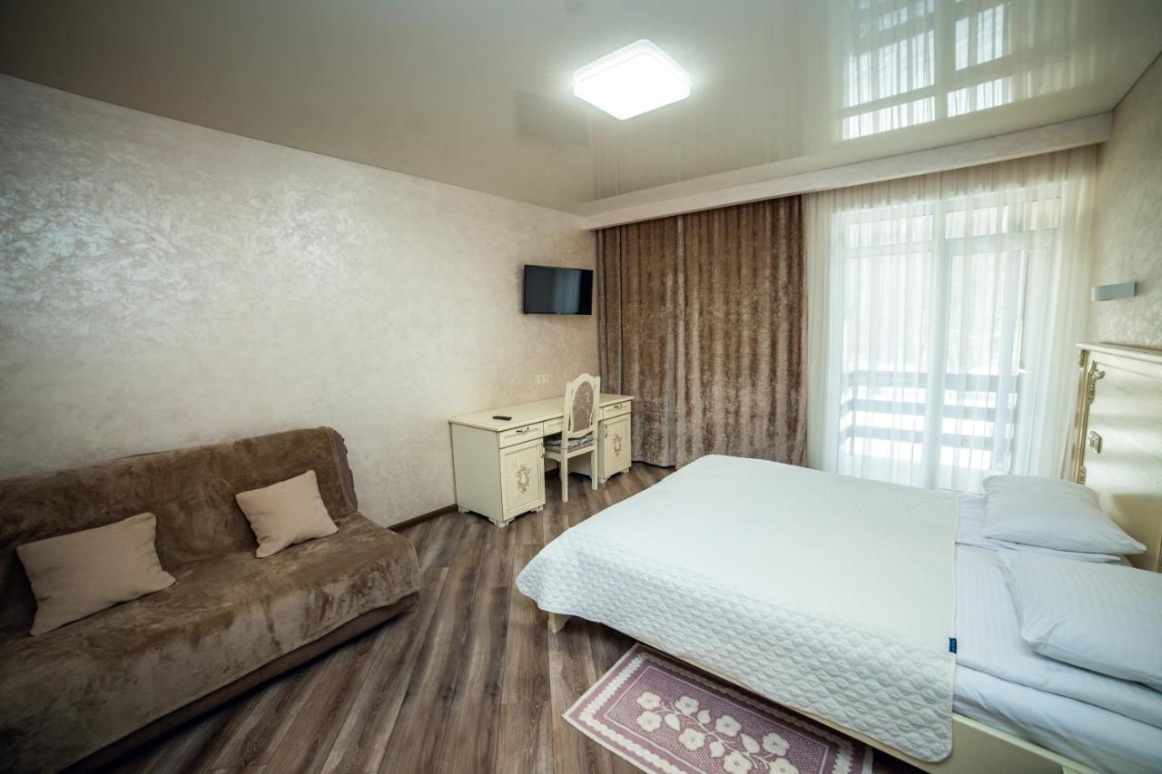 Августин Hotel Solochin Exterior photo