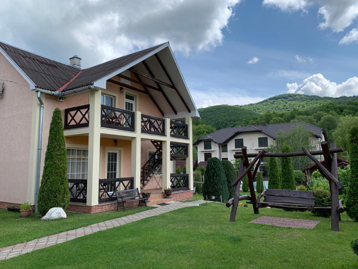 Августин Hotel Solochin Exterior photo